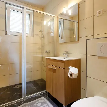 Apartamento Lacic Krk Town