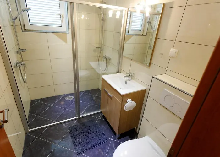Apartman Lacic *