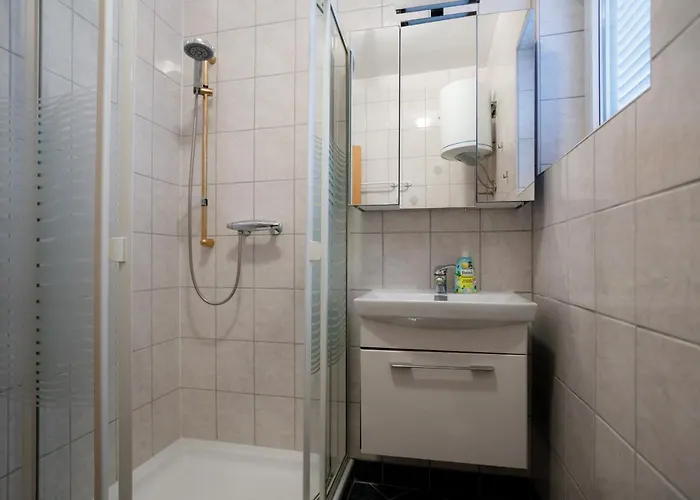 Lacic Apartman *